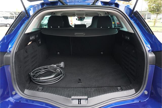 Renault MEGANE Estate 1.6 E-Tech Plug-In Hybrid 160 R.S. Line