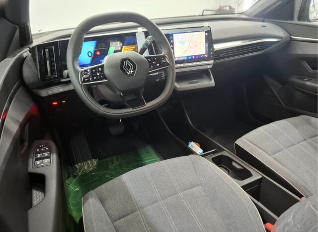 Renault MEGANE E-Tech comfort range Evolution 60 kWh Pack Navigation / Pack City / Pack Winter