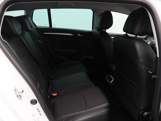 Renault MEGANE Estate TCe 140pk Techno | Stoel- en stuurwielverwarmig | 1700kg trekvermogen | Grootscherm navigatie |