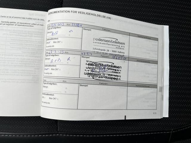 Renault MEGANE Estate 1.6 E-Tech Plug-In Hybrid 160 PK Intens / Automaat / Camera / Stoelverw. / Keyless / 16'' LMV /