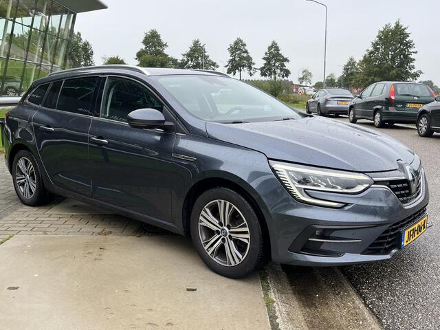 Renault MEGANE Estate 1.6 E-Tech Plug-In Hybrid 160 PK Intens / Automaat / Camera / Stoelverw. / Keyless / 16'' LMV /