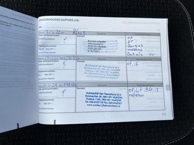 Renault MEGANE 1.3 TCe 140PK / Automaat / Keyless / Cruise / Climate / Applecarplay - Androidauto /