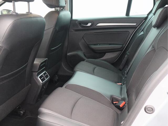 Renault MEGANE Estate 1.3 TCe Intens/ automaat/ lage km/ trekhaak!