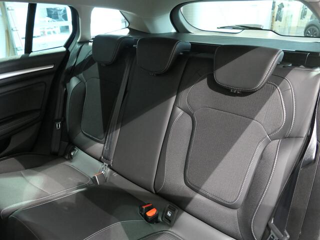 Renault MEGANE Estate 1.3 TCe 140pk Intens Trekhaak, Sensoren V+A, Clima, Cruise