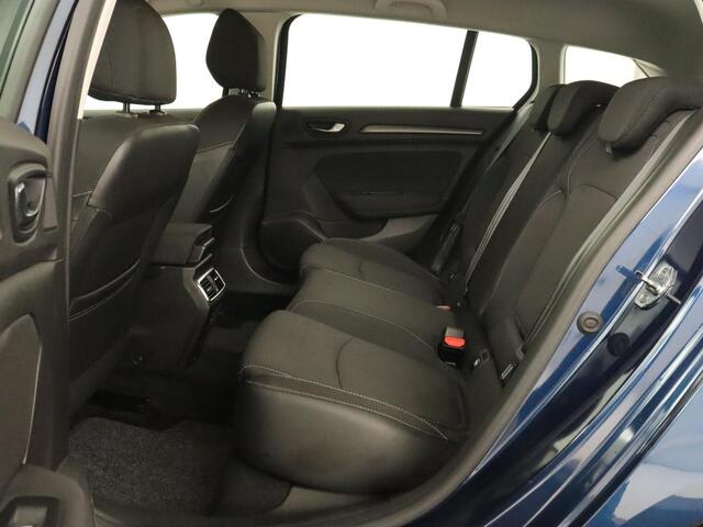 Renault MEGANE 1.3 TCe Business Zen | Trekhaak | Camera | Carplay | Keyless | Navigatie | Full LED | Parkeerhulp | Cruise control | Climate control