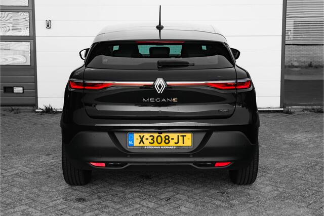 Renault MEGANE E-Tech EV60 130 PK Comfort Range Evolution ER | Automaat | Warmtepomp | Camera achter | 450 km actieradius | 16 % bijtelling over 30K > 60 mnd af nieuw | | incl. Bovag rijklaarpakket met 12 maanden garantie