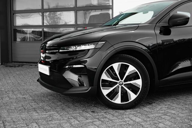 Renault MEGANE E-Tech EV60 130 PK Comfort Range Evolution ER | Automaat | Warmtepomp | Camera achter | 450 km actieradius | 16 % bijtelling over 30K > 60 mnd af nieuw | | incl. Bovag rijklaarpakket met 12 maanden garantie