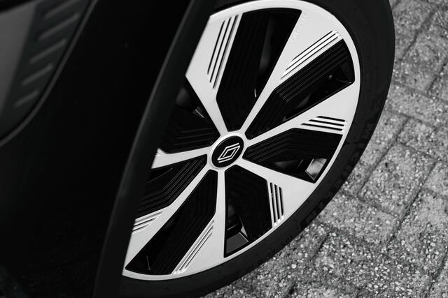 Renault MEGANE E-Tech EV60 130 PK Comfort Range Evolution ER | Automaat | Warmtepomp | Camera achter | 450 km actieradius | 16 % bijtelling over 30K > 60 mnd af nieuw | | incl. Bovag rijklaarpakket met 12 maanden garantie