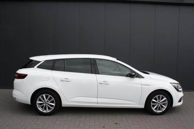 Renault MEGANE Estate 1.5 dCi Eco2 Limited - LAGE KM. STAND - NAVIGATIE - PDC