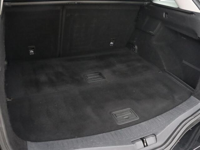 Renault MEGANE 1.3 TCe Business Zen | Trekhaak | Camera | Keyless | Carplay | Navigatie | Full LED | Climate control | Parkeerhulp | Cruise control