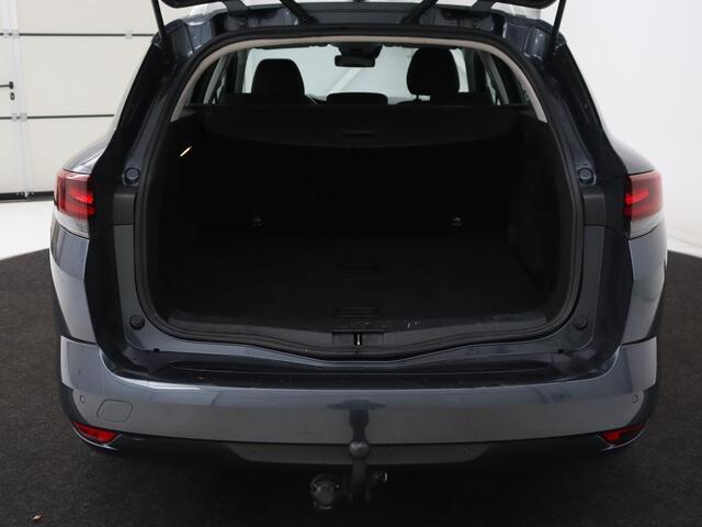 Renault MEGANE 1.3 TCe Business Zen | Trekhaak | Camera | Keyless | Carplay | Navigatie | Full LED | DAB | Parkeerhulp | Climate control | Cruise control