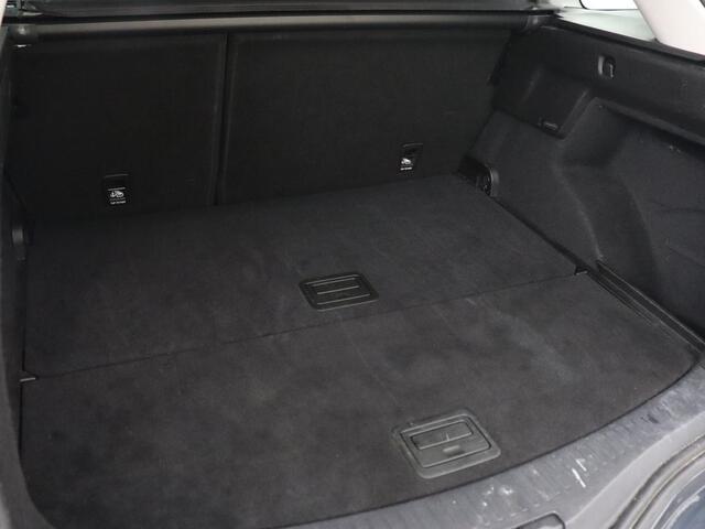 Renault MEGANE 1.3 TCe Business Zen | Trekhaak | Camera | Keyless | Carplay | Navigatie | Full LED | DAB | Parkeerhulp | Climate control | Cruise control