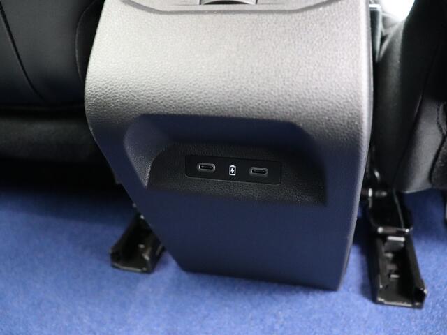 Renault MEGANE E-Tech Esprit Alpine 60kWh Comfort range | Adaptive Cruise Control | Adaptive Vision LED koplampen met geïntegreerde mistlampfunctie | Elektrisch verwarmbare voorstoelen