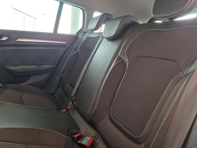 Renault MEGANE Estate 1.3 TCe 140 Techno DODEHOEK DETECTIE | TREKHAAK | NAVIGATIE | CLIMATE CONTROL