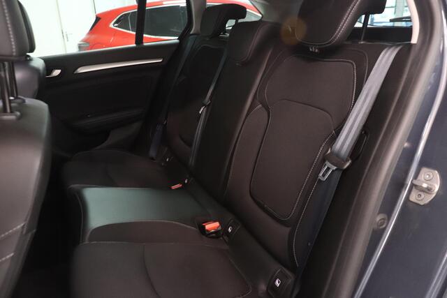 Renault MEGANE Estate 1.3 TCe 140 Techno | Climate control | Camera | Trekhaak | Parkeerassistent | AppleCarplay AndroidAuto | LED koplampen |