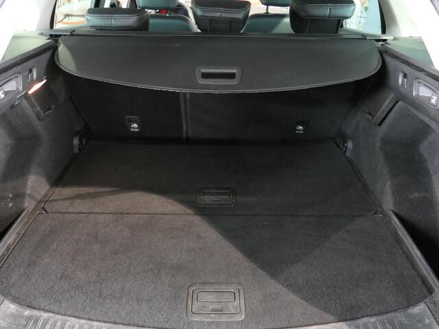 Renault MEGANE Estate 1.3 TCe 140 Techno - Camera, cruise, bluetooth, navi, sensor v+a