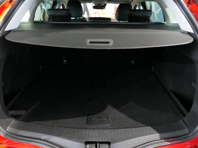 Renault MEGANE Estate 1.3 TCe 140 Techno *AUTOMAAT* - Cruise, camera, sensor v+a, navi, bluetooth