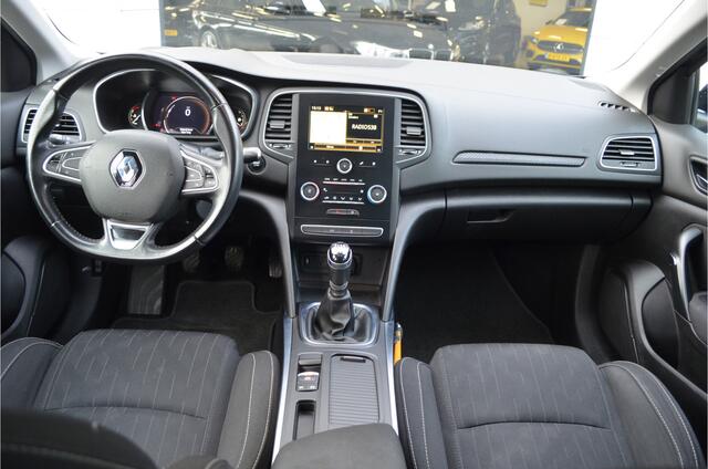 Renault MEGANE Estate 1.5 dCi Eco2 Limited Clima Navi Carplay Led Trekhaak Lmv Cruise Control