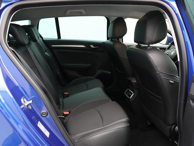 Renault MEGANE Estate TCe 140pk EDC/Autom. Intens | Navigatie | Climate control | Parkeersensoren voor en achter | Apple carplay / Android auto |