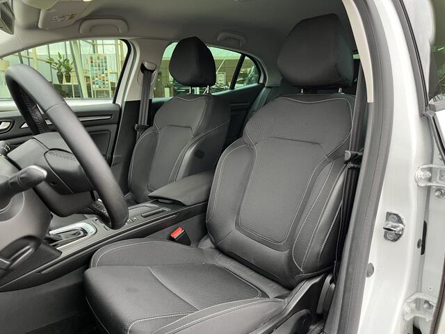 Renault MEGANE 1.6 E-Tech Plug-In Hybrid 160 PK / Automaat / Apple Carplay - Android Auto / Camera / Keyless / Climate / 16'' LMV /