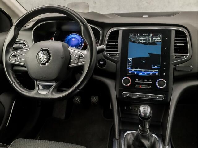 Renault MEGANE Estate 1.2 TCe Signature Bose Sport (VIRTUAL COCKPIT, APPLE CARPLAY, GROOT NAVI, STUUR/STOELVERWARMING, HEAD-UP DISPLAY, BOSE AUDIO, LEDER, CAMERA, KEYLESS, MASSAGE, LED KOPLAMPEN, NIEUWSTAAT)