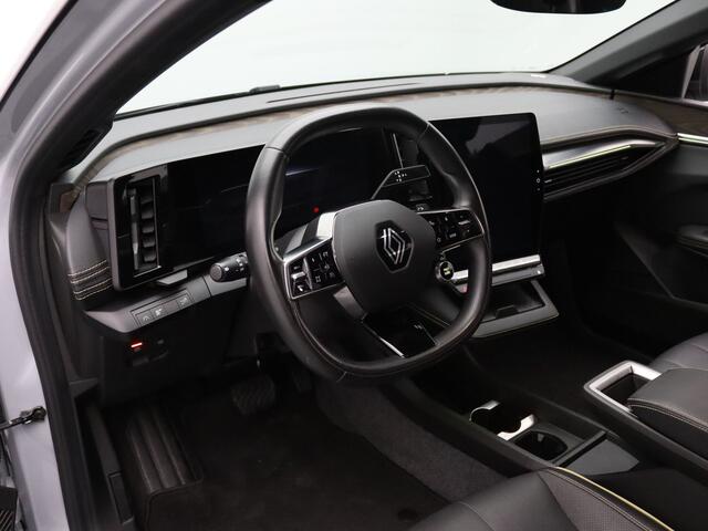 Renault MEGANE E-Tech EV60 Optimum Charge Iconic Automaat Harman Kardon | Camera | Cruise | Parkeersens. v+a | Stoel-/stuurverw.