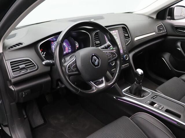 Renault MEGANE Estate 140pk TCe Bose Camera | Cruise | Navi | Parkeersens. v+a | Trekhaak