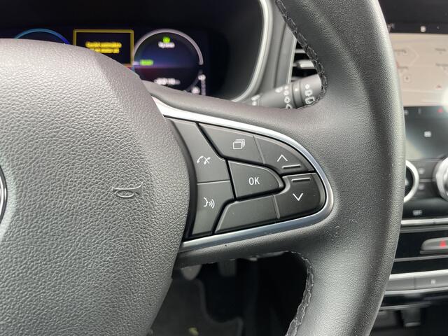 Renault MEGANE Estate 1.6 E-Tech Plug-In Hybrid 160 Business Zen