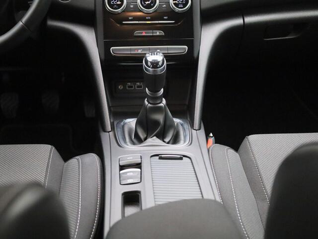 Renault MEGANE Estate 1.3 TCe 140 PK Equilibre Navigatie | Climate Control | Cruise Control | Parkeersensoren Voor en Achter | Apple Carplay & Android Auto