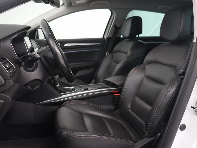 Renault MEGANE 1.6 E-Tech Plug-In Hybrid 160 Business Edition One | Leder | Stoelverwarming | Carplay | Camera | Stuurverwarming | Full LED | Navigatie | Climate control