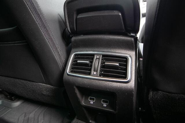 Renault MEGANE 1.6 E-Tech Plug-In Hybrid 160 Zen - All-in rijkrprs | Navi | Carplay | Cruise | Stoelverw.