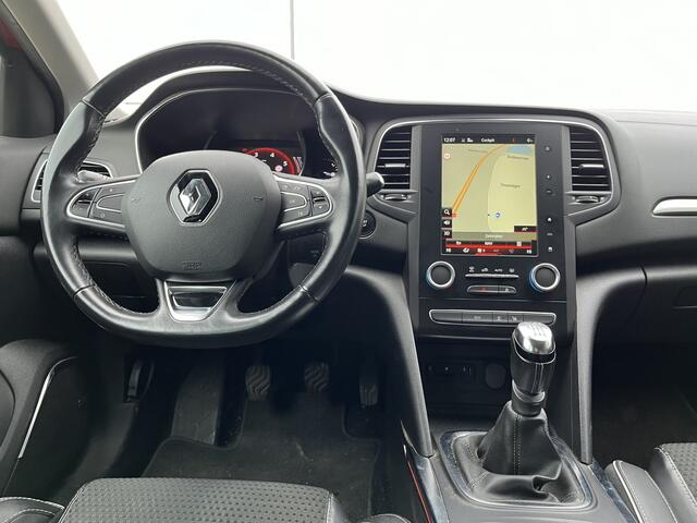 Renault MEGANE Estate 1.2 TCe Bose / Dealer onderhouden / Camera / Trekhaak /