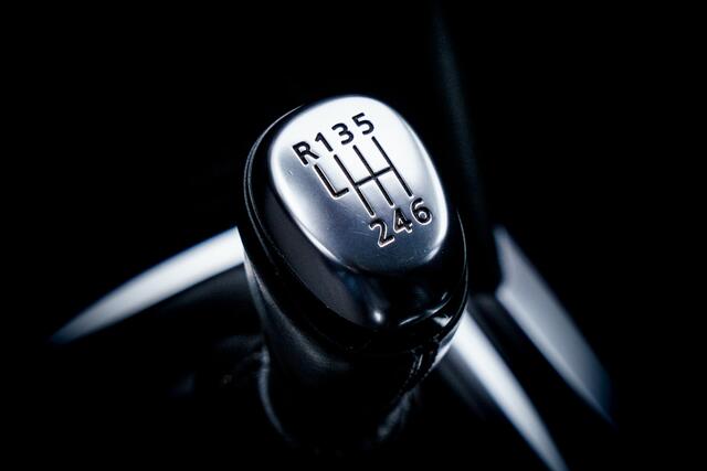 Renault MEGANE Estate 1.2 101 PK TCe Limited | Clima | Navi | Cruise | | Trekhaak | Pdc | Metallic | Led |