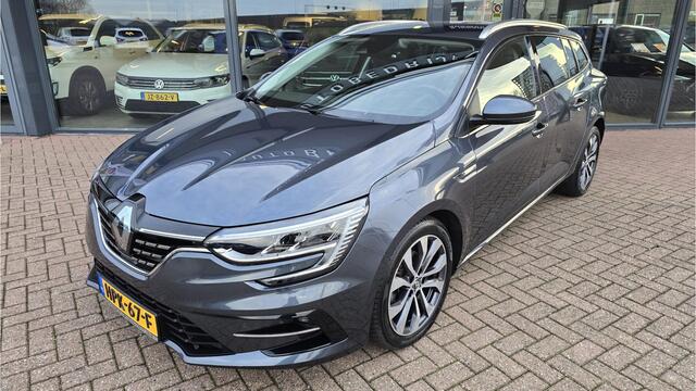 Renault MEGANE Estate 1.3 TCe 140 Techno * 6 Bak *Keyless entry/ Start*Head-up display*Achteruitrijcamera*Lederen bekleding**Navigatie** BOVAG Garantie