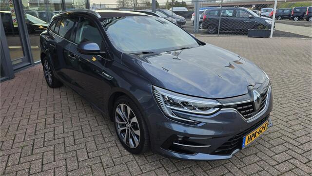 Renault MEGANE Estate 1.3 TCe 140 Techno * 6 Bak *Keyless entry/ Start*Head-up display*Achteruitrijcamera*Lederen bekleding**Navigatie** BOVAG Garantie
