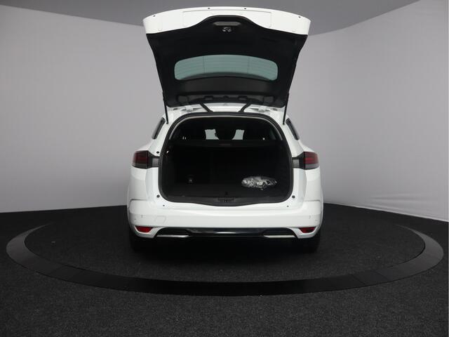 Renault MEGANE Estate 1.6 E-Tech Plug-In Hybrid 160 Intens