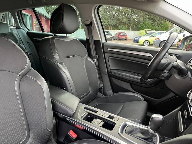 Renault MEGANE Estate 1.3 TCe Intens Automaat Blanc Nacré