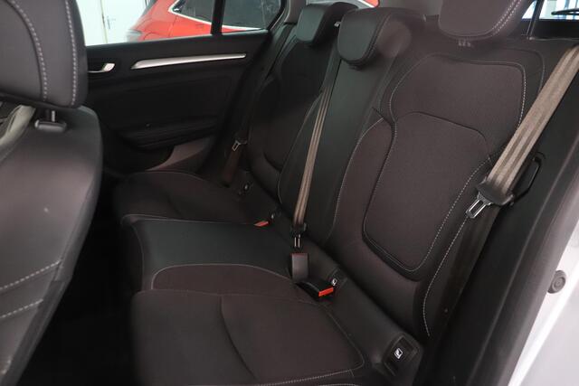 Renault MEGANE Estate 1.3 TCe 140 Techno | Camera | Stoelverwarming | Trekhaak | All Season banden | Navigatie | Climate control |