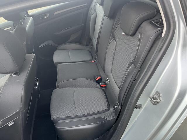 Renault MEGANE Estate 1.3 TCe 140 Equilibre Trekhaak 1700Kg / Led / Cruise / Clima / Carplay