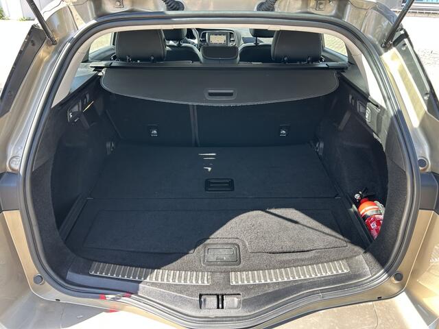 Renault MEGANE Estate 1.2 TCe Limited NAVI PDC CRUISE CARPLAY.