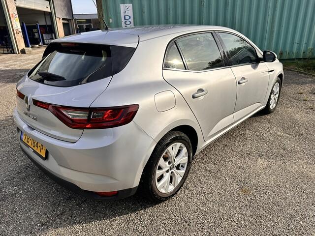 Renault MEGANE 1.2 TCe Life