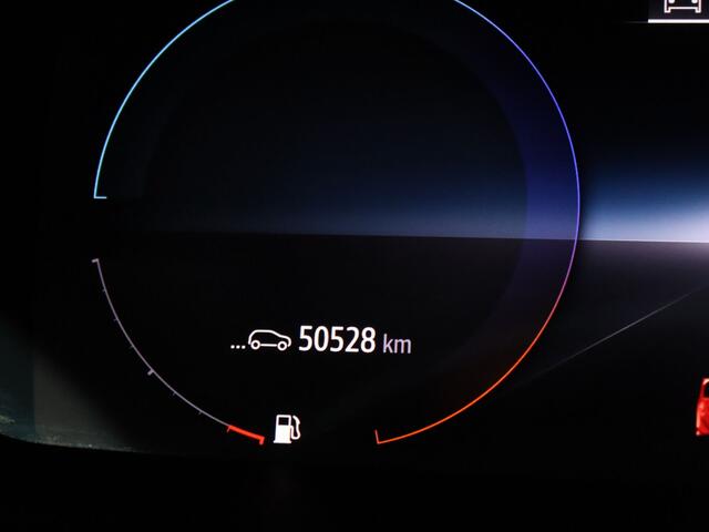 Renault MEGANE Estate E-Tech Plug-In Hybrid 160pk Intens Head-Up | Camera | Cruise | Parkeersens. v+a | Stoel-/stuurverw.