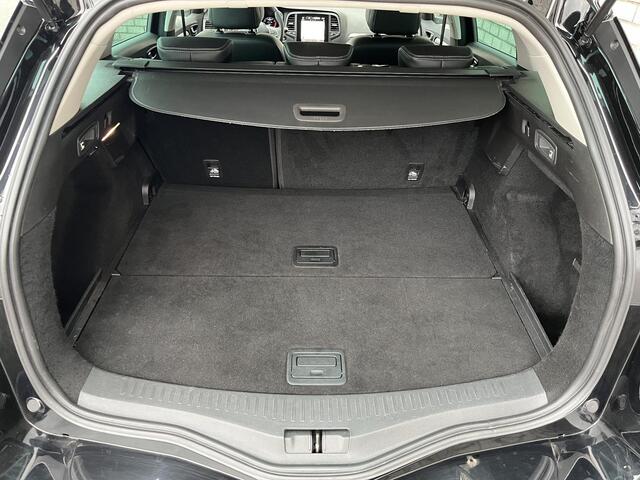 Renault MEGANE Estate 1.3 TCe 140 Techno | Trekhaak | All-Season banden | Achteruitrijcamera | Apple CarPlay / Android Auto |