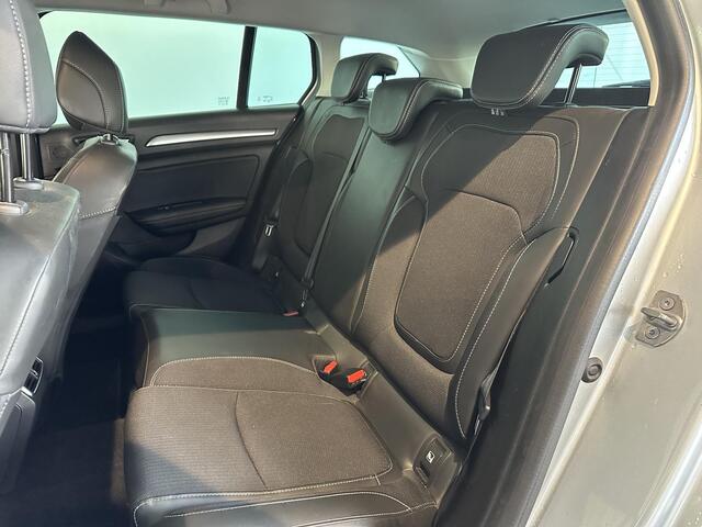 Renault MEGANE Estate 1.3 TCe 140 EDC Techno AUTOMAAT TREKHAAK | ACHTERUITRIJCAMERA | PARKEERSENSOREN VOOR&ACHTER | BLIS