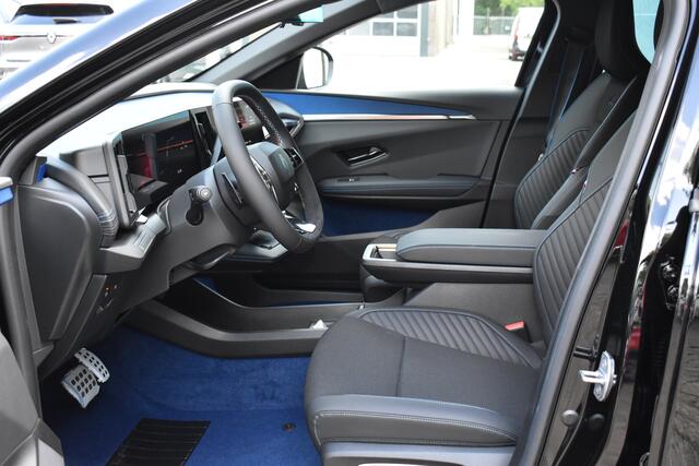 Renault MEGANE E-Tech Esprit Alpine | Adaptive Cruise Control | Adaptive Vision LED koplampen met geïntegreerde mistlampfunctie | Elektrisch verwarmbare voorstoelen