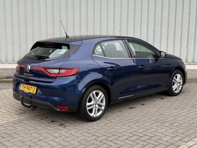 Renault MEGANE 1.3 TCe Zen / NL Auto / Trekhaak 1650 KG / Dealer Onderhouden / Navigatie / Cruise Control / Climate Control / Bluetooth / DAB Radio /