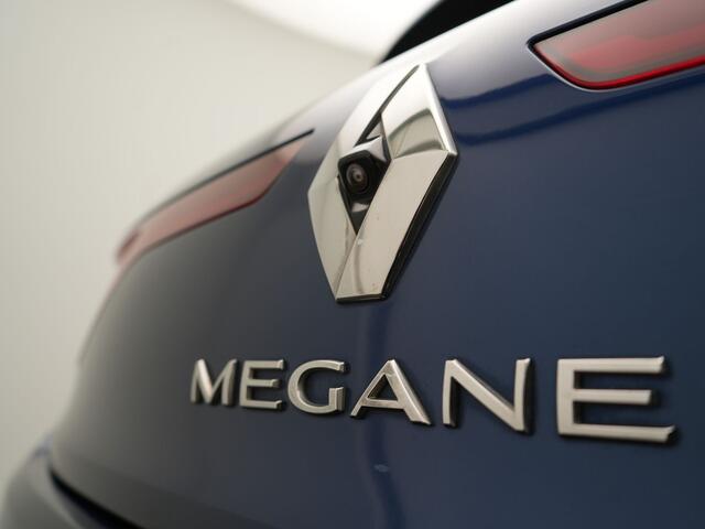 Renault MEGANE TCe 140 EDC Limited - RIJKLAARPRIJS - Automaat - All Seasonbanden - Achteruitrijcamera - Cruise Control - Trekhaak - Dealeronderhouden