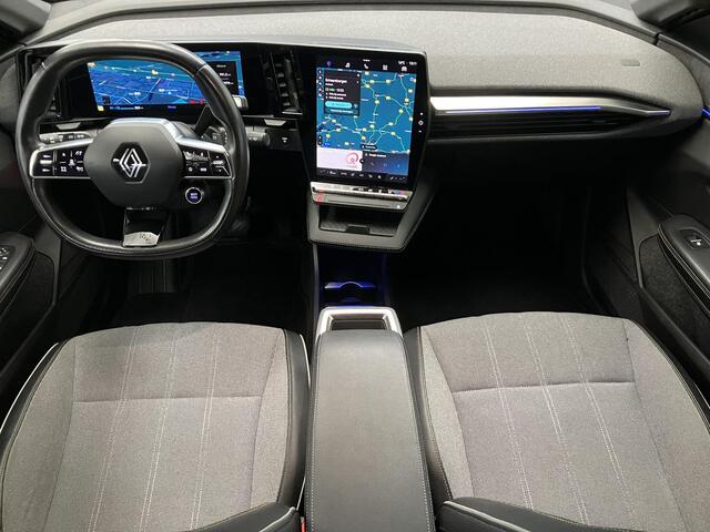 Renault MEGANE E-Tech EV60 Optimum Charge Equilibre / 470 KM WLTP / 3-Fase AC Laden / Google Maps Navigatie / Trekhaak / Camera / Stoel- en Stuurverwarming / 20 Inch Wielen / Digitaal Dashboard / Climate Control / Adaptive Cruise Control /