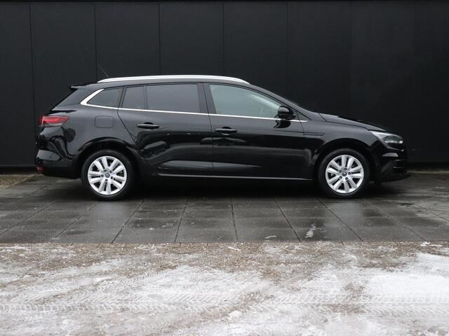 Renault MEGANE Estate 1.6 E-Tech Plug-In Hybrid 160 Equilibre | AUT. | PDC | NAVI | CRUISE |