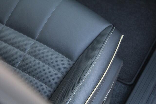 Renault MEGANE E-Tech EV60 Optimum Charge Iconic | Stoelverwarming | Leder